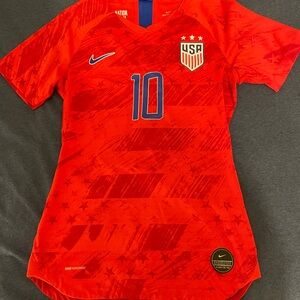 Nike Kids Carli Lloyd USWNT Red Soccer Jersey
